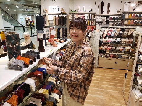 靴下屋 セレオ甲府店 甲府駅 のアルバイト パート求人情報 モッピーバイト No