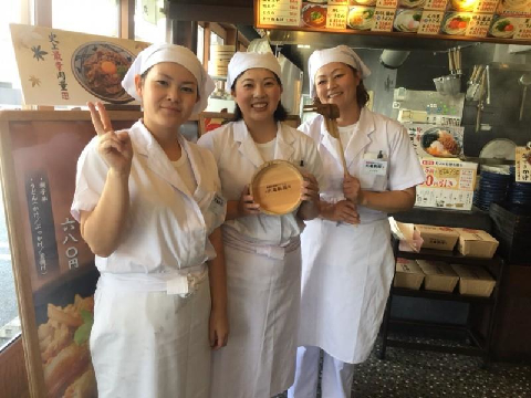 丸亀製麺　松山谷町店の求人画像