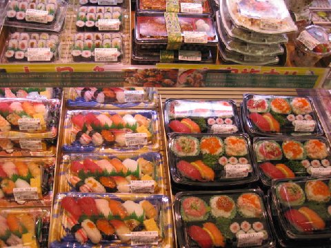 株式会社ワイズマート sushi_staff