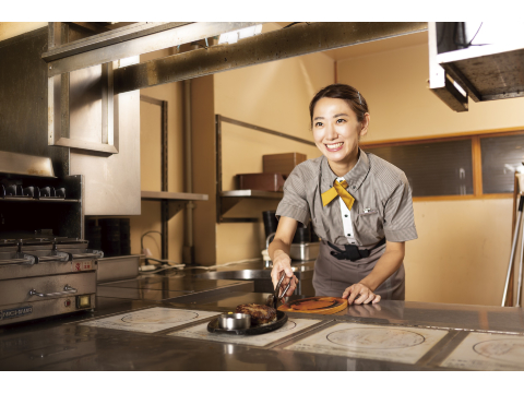 ファミリーレストラン BigBoy（ビッグボーイ）豊田店　≪キッチンスタッフ≫の求人画像